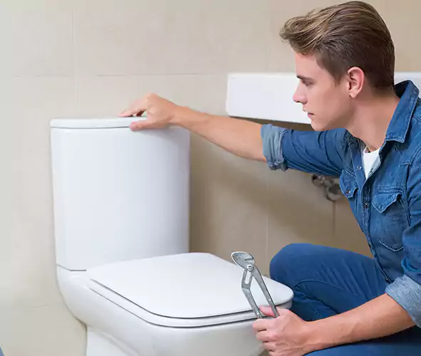 Expert Plumber for Toilet Replacement in Deerfield Beach, FL: Schedule Affordable Toilet Replacement Services with Us